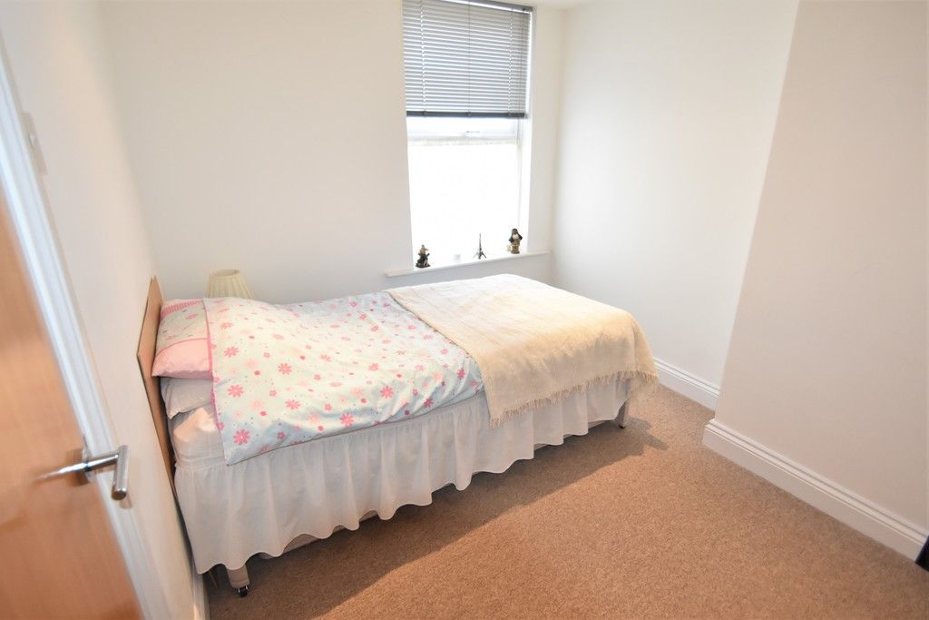 Property photo 3 of 10 Photo 03