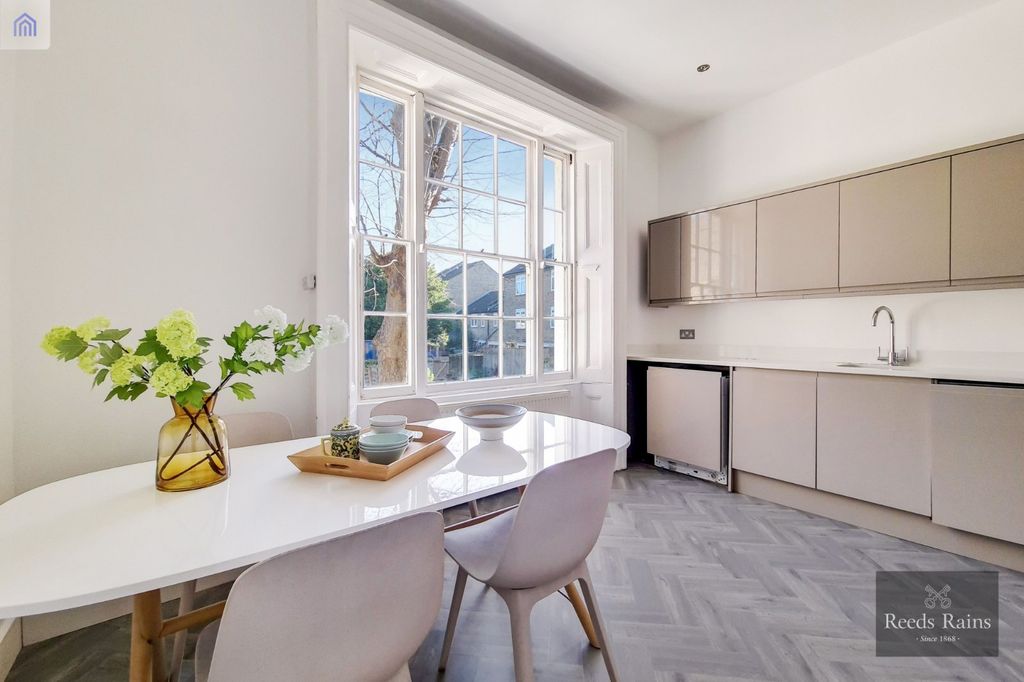Property photo 1 of 14 Kitchen