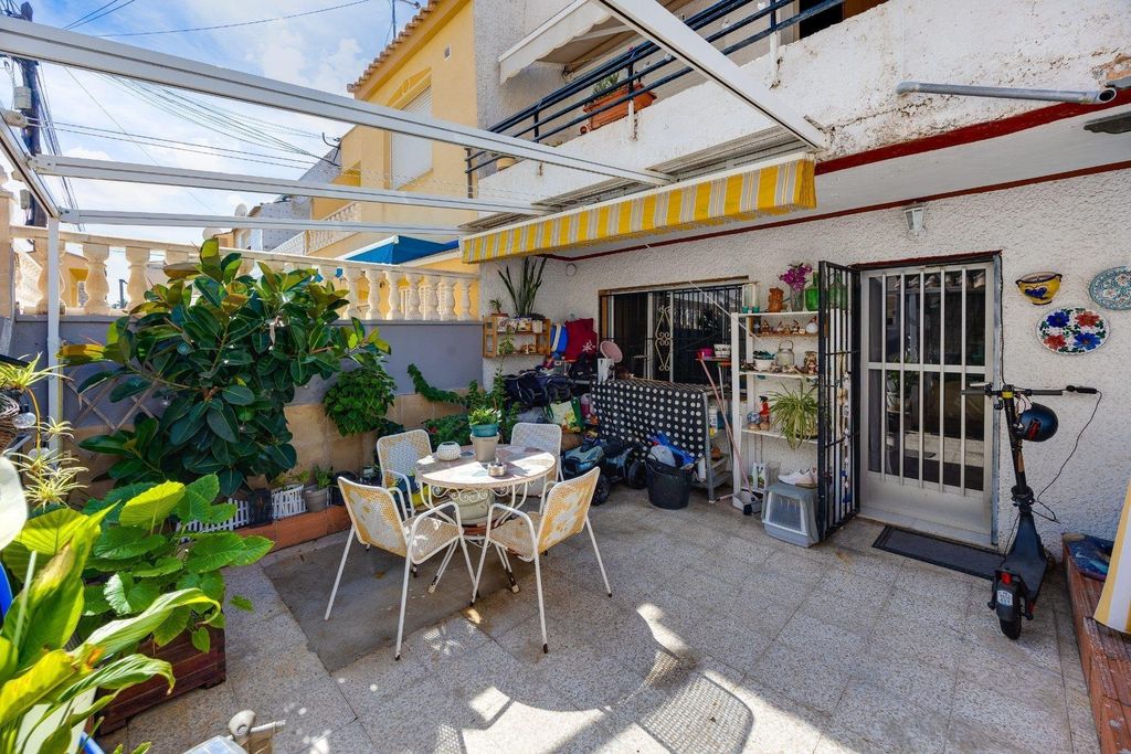 Property photo 1 of 33