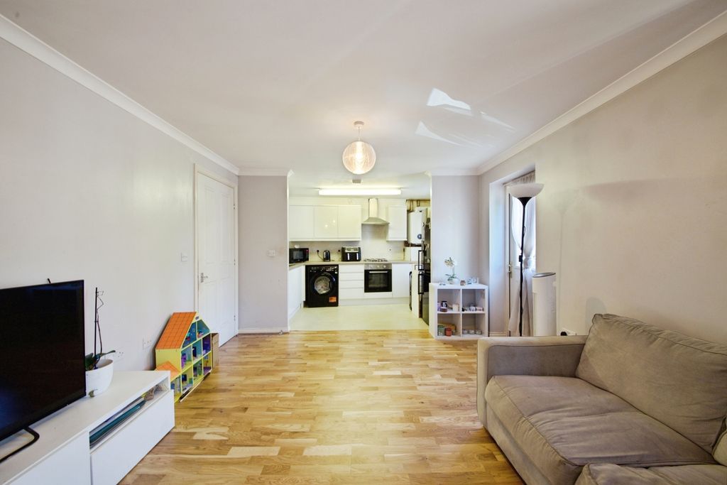 Property photo 3 of 9 Pbox-Img.Jpg