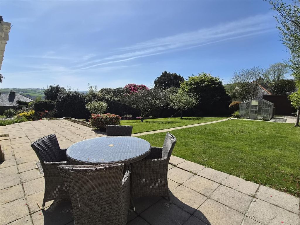 Property photo 3 of 20 Patio And Garden.Jpg