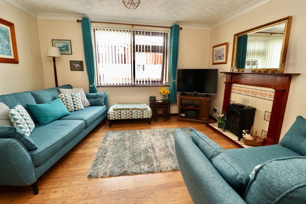 Property photo 3 of 15 Img_9678