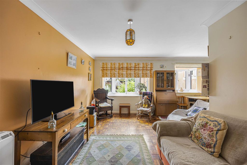 Property photo 3 of 8