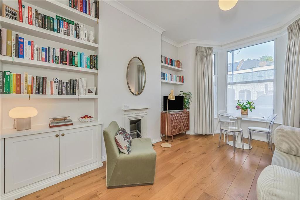 Property photo 2 of 9