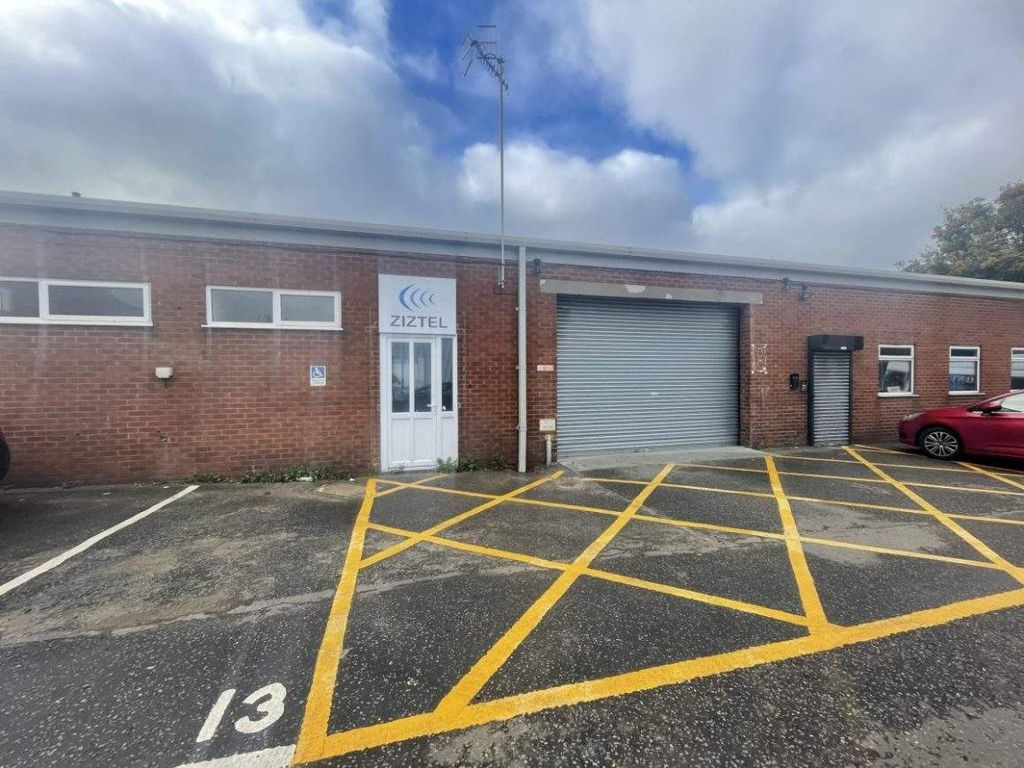 Property photo 3 of 11