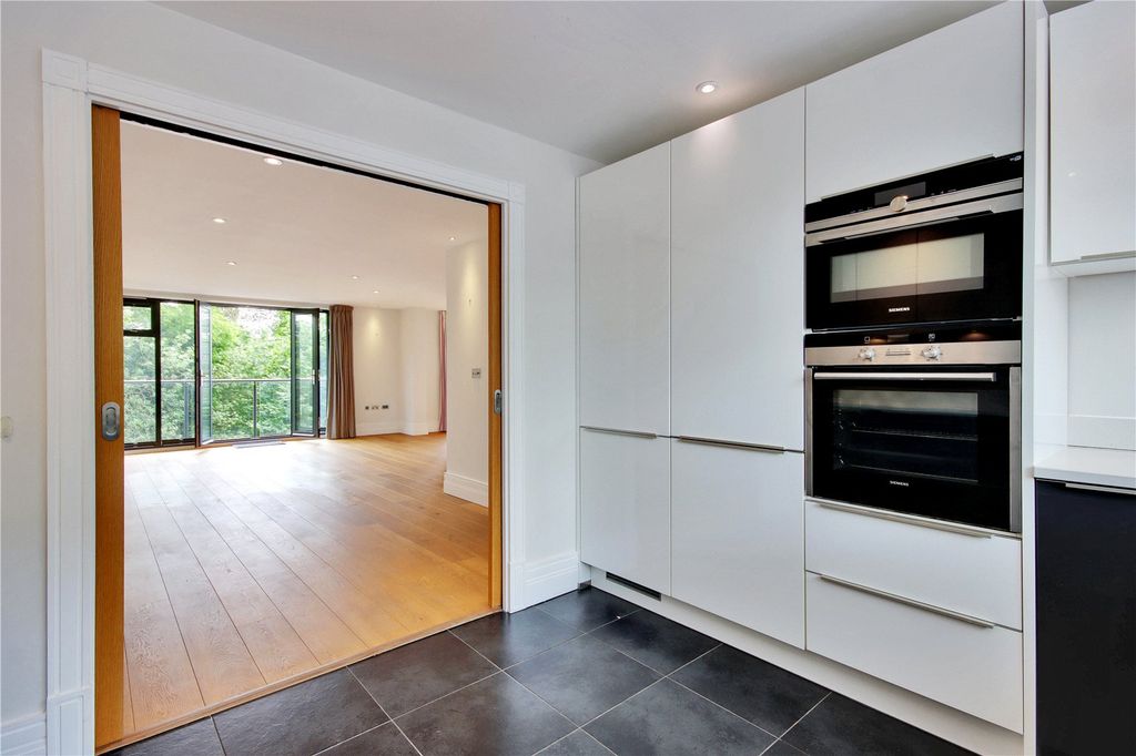 Property photo 3 of 13 Kitchen