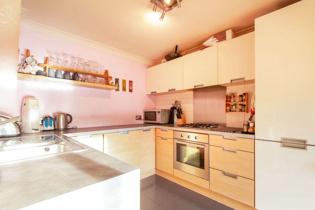 Property photo 3 of 22 Kitchen/Diner