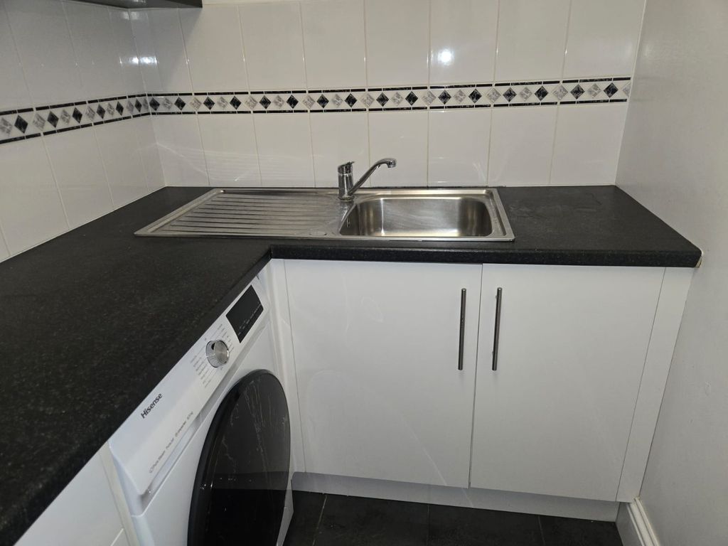 Property photo 2 of 13 Gallery