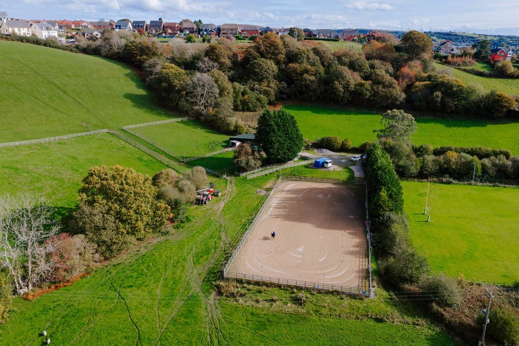 Property photo 3 of 62