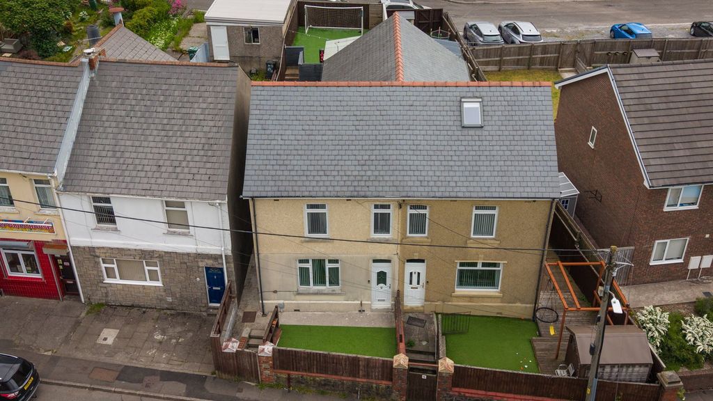 Property photo 1 of 27