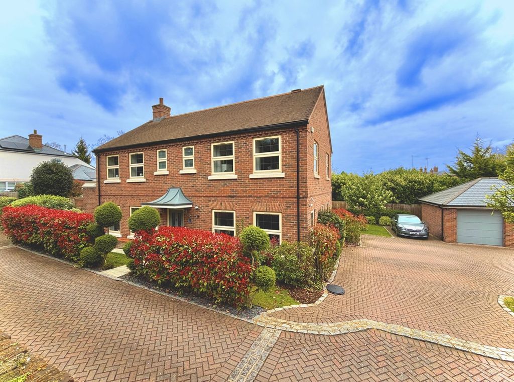 Property photo 1 of 22