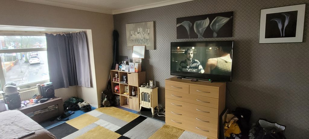 Property photo 2 of 5