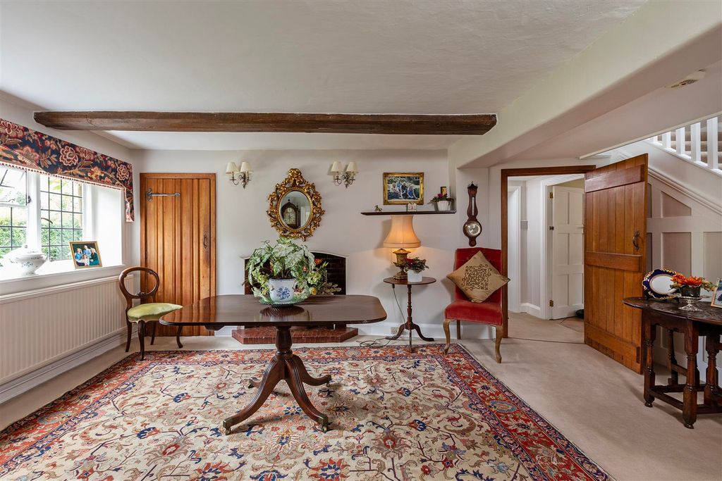 Property photo 2 of 21