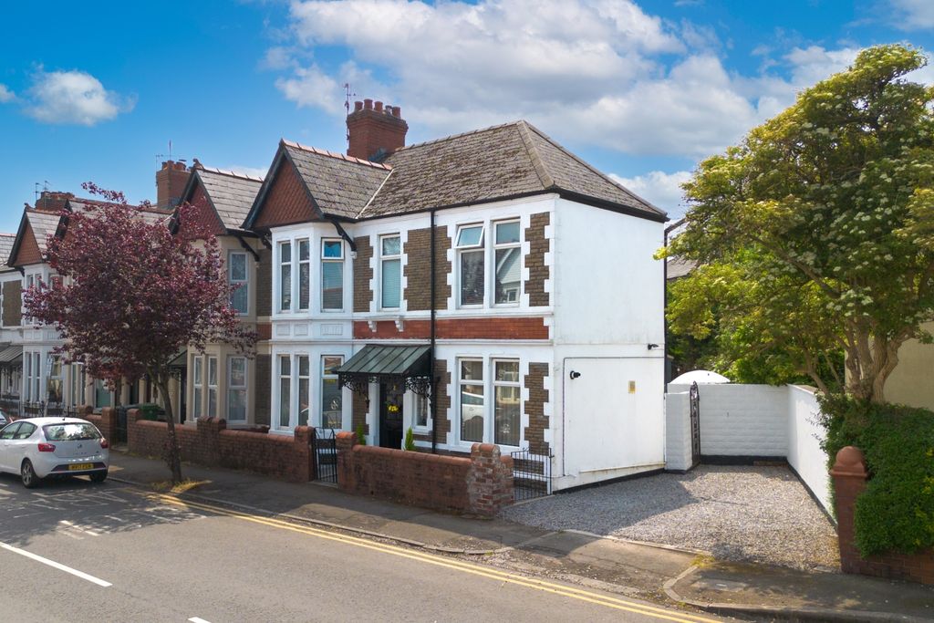 Property photo 1 of 37 Award-Winning Media Team On Every Listing_1