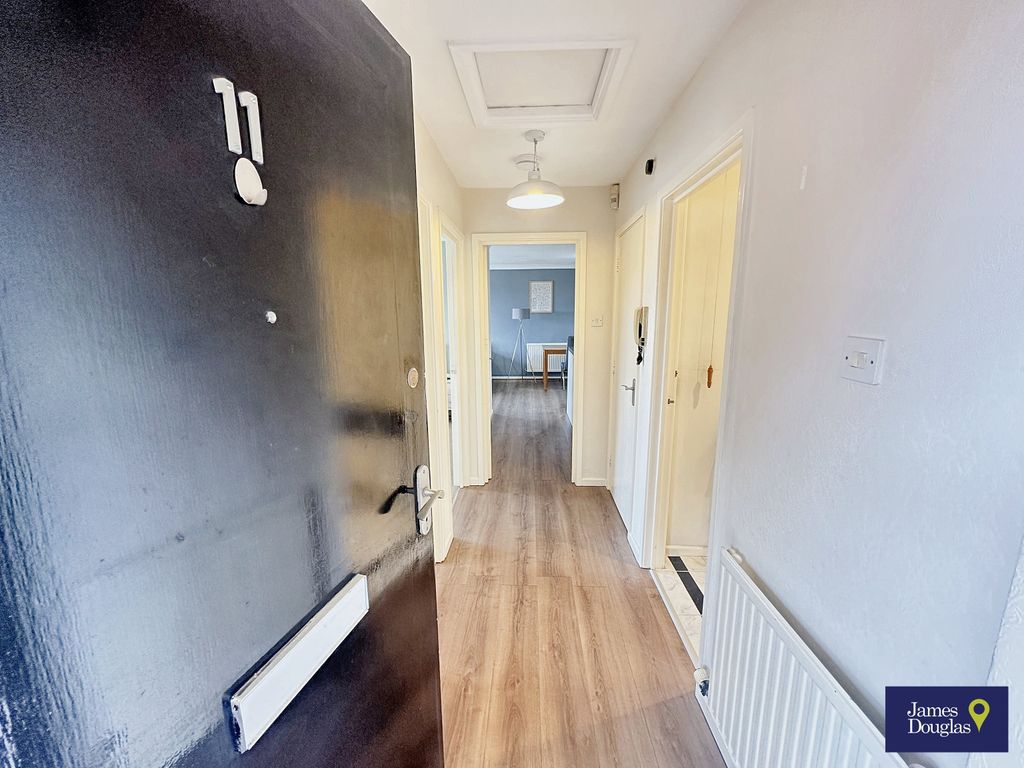 Property photo 2 of 11 Image00015