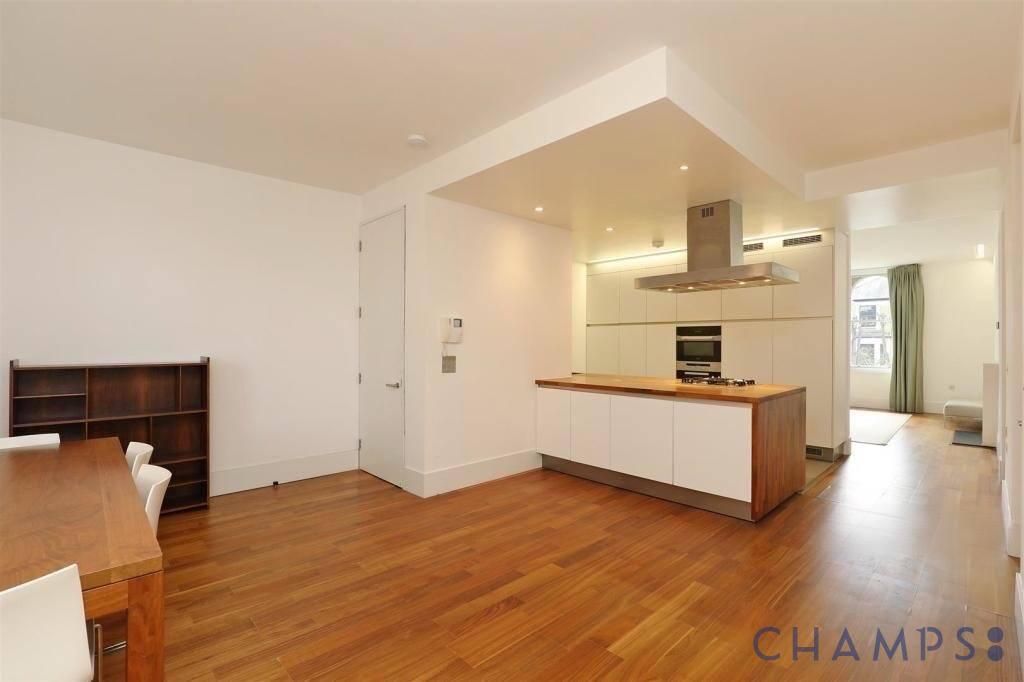 Property photo 2 of 8 Gallery