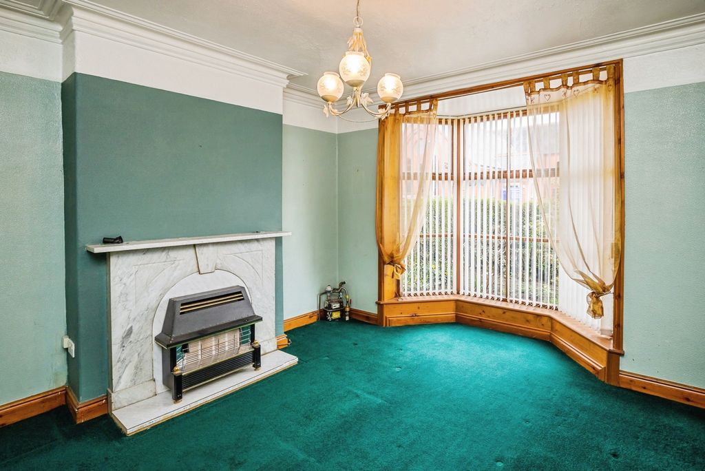 Property photo 2 of 19 Living Room