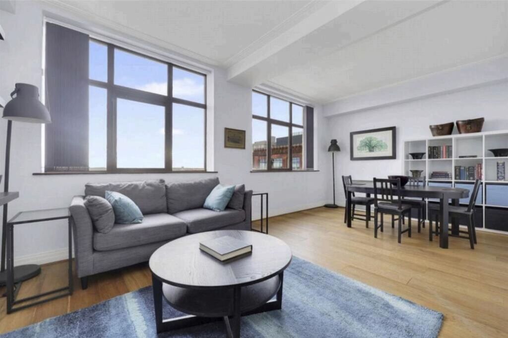 Property photo 2 of 18 Flat 144, 1 Prescot Street, London E1 8Rl