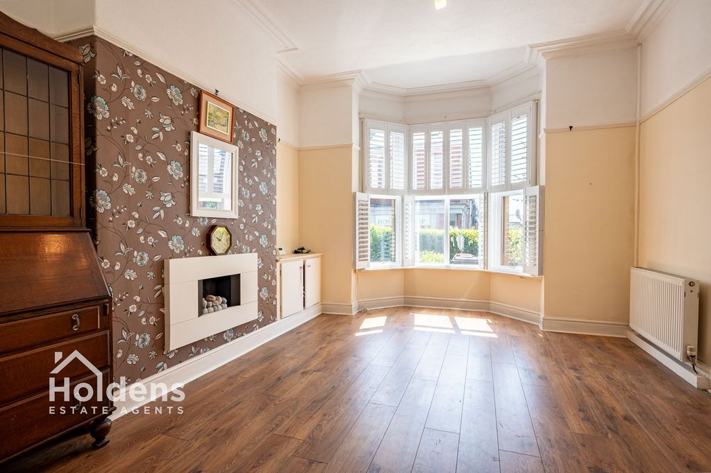 Property photo 2 of 24