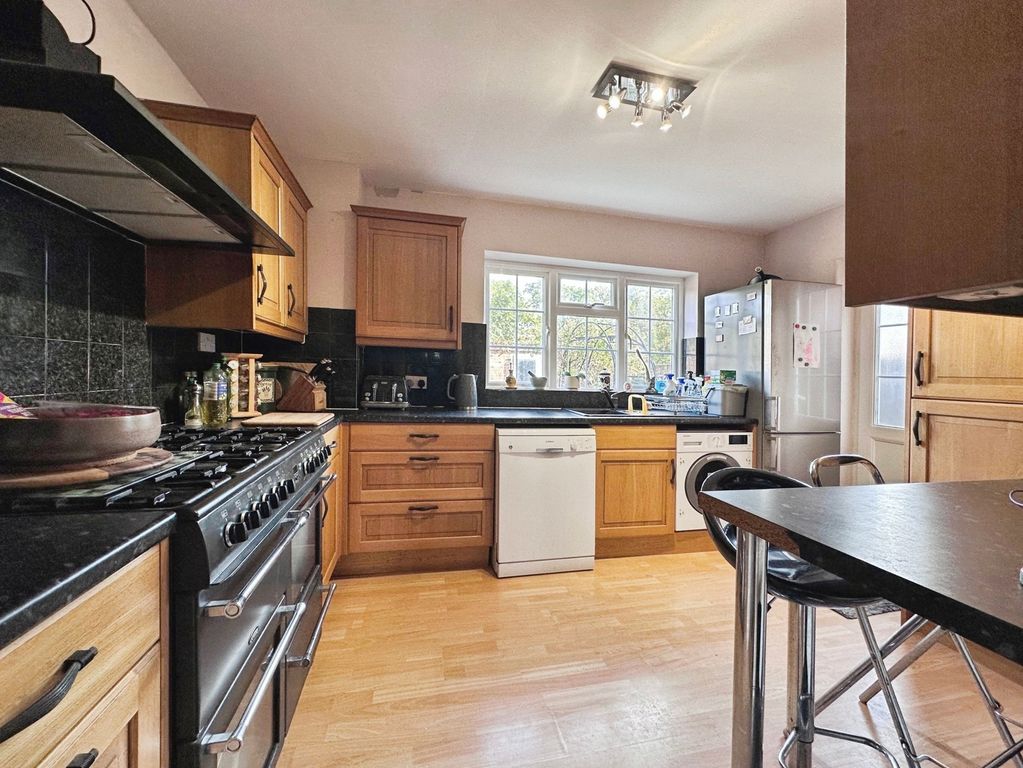 Property photo 3 of 13 Pbox-Img.Jpg