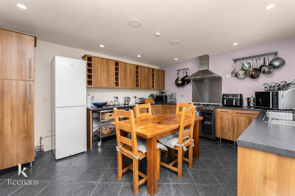 Property photo 3 of 56 3.Jpg