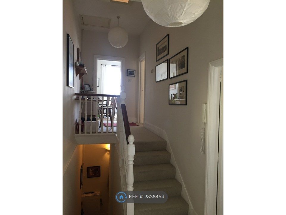 Property photo 1 of 6 Split Level