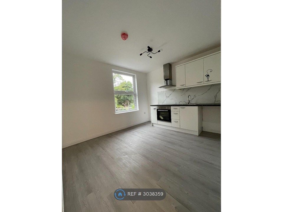 Property photo 1 of 3