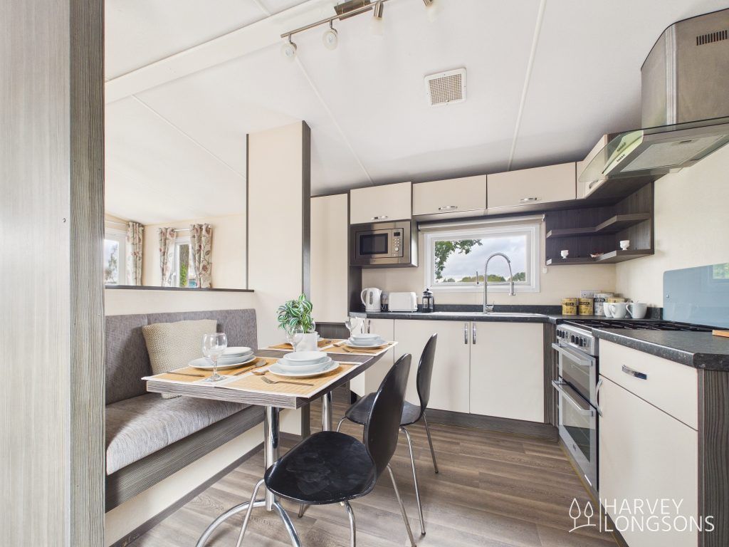 Property photo 1 of 16 2015 Regal Henley Malvern View Kitchen Dining Area