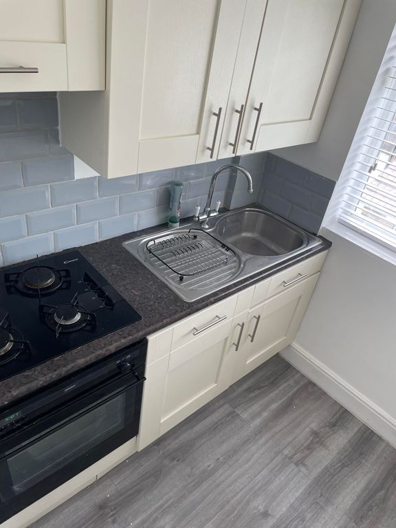 Property photo 2 of 16 Kitchen