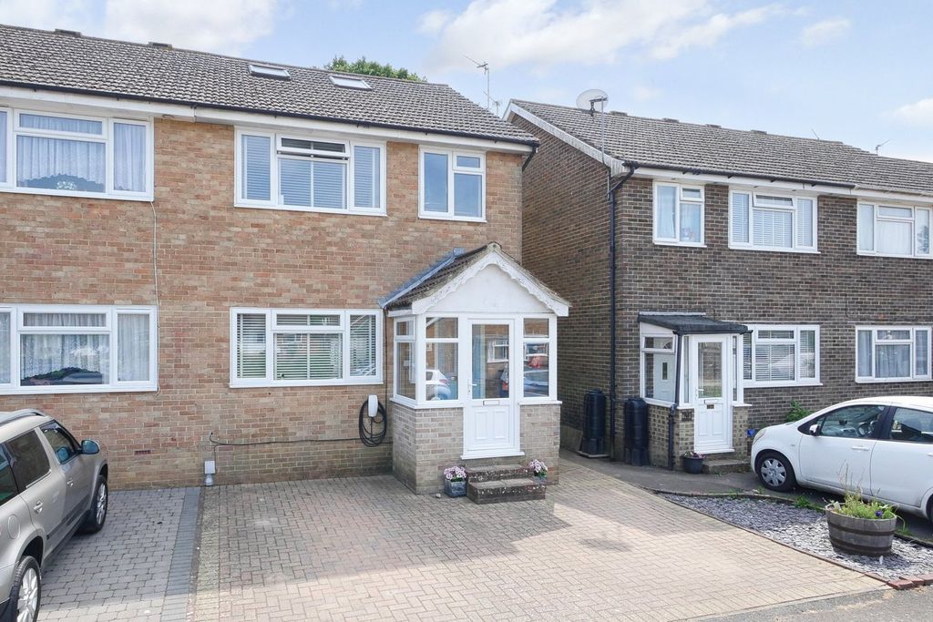 Property photo 1 of 18