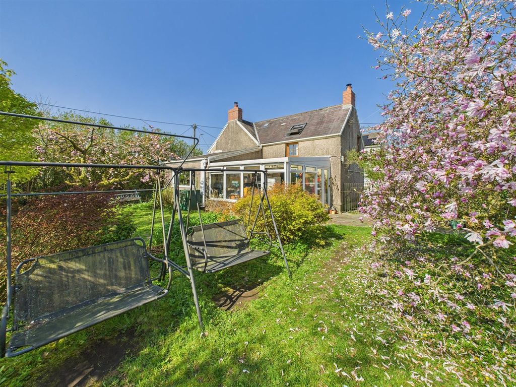 Property photo 1 of 29 Cam03055G0-Pr0210-Still038.Jpg