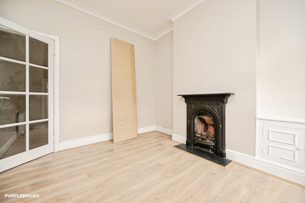 Property photo 3 of 29