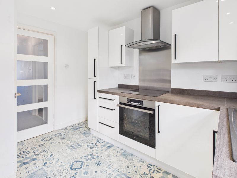 Property photo 3 of 13 Kitchen