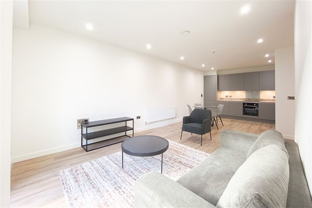 Property photo 3 of 26 (Main)