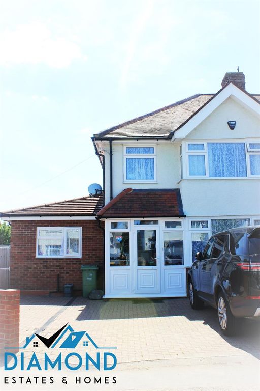 Property photo 2 of 40