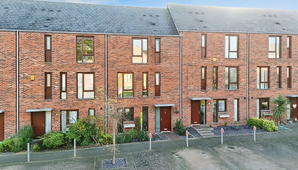 Property photo 1 of 28 4707220