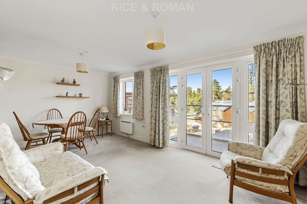 Property photo 1 of 23