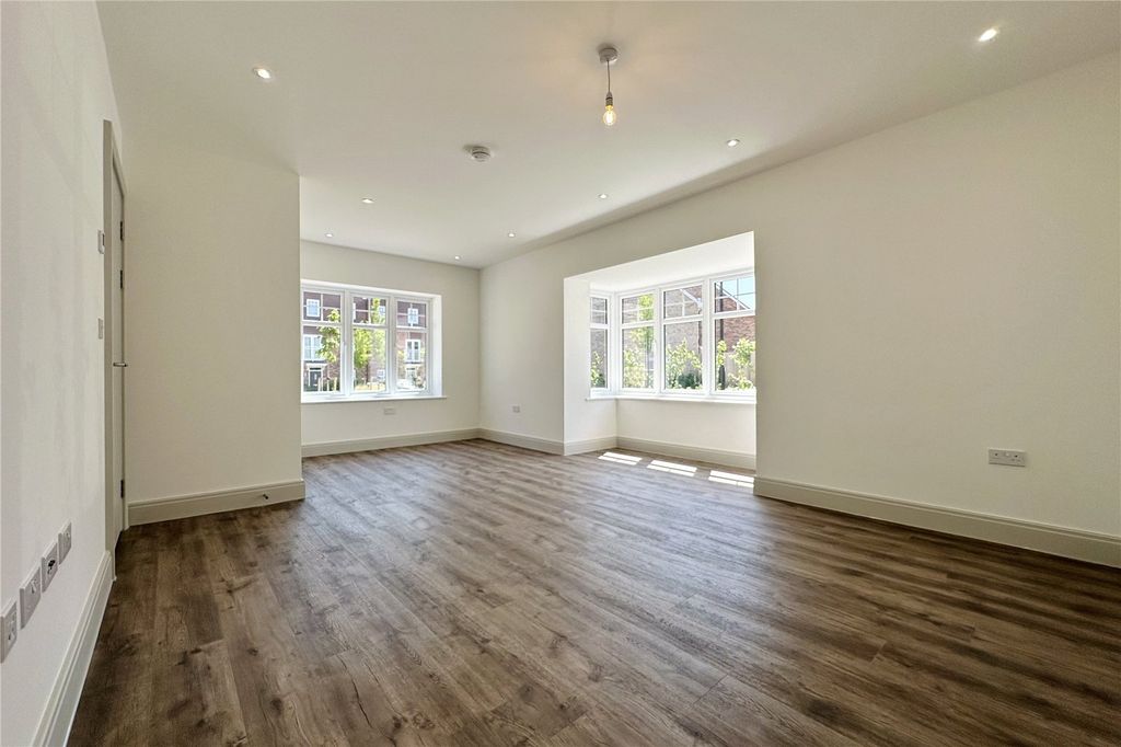 Property photo 3 of 10 Picture No. 26