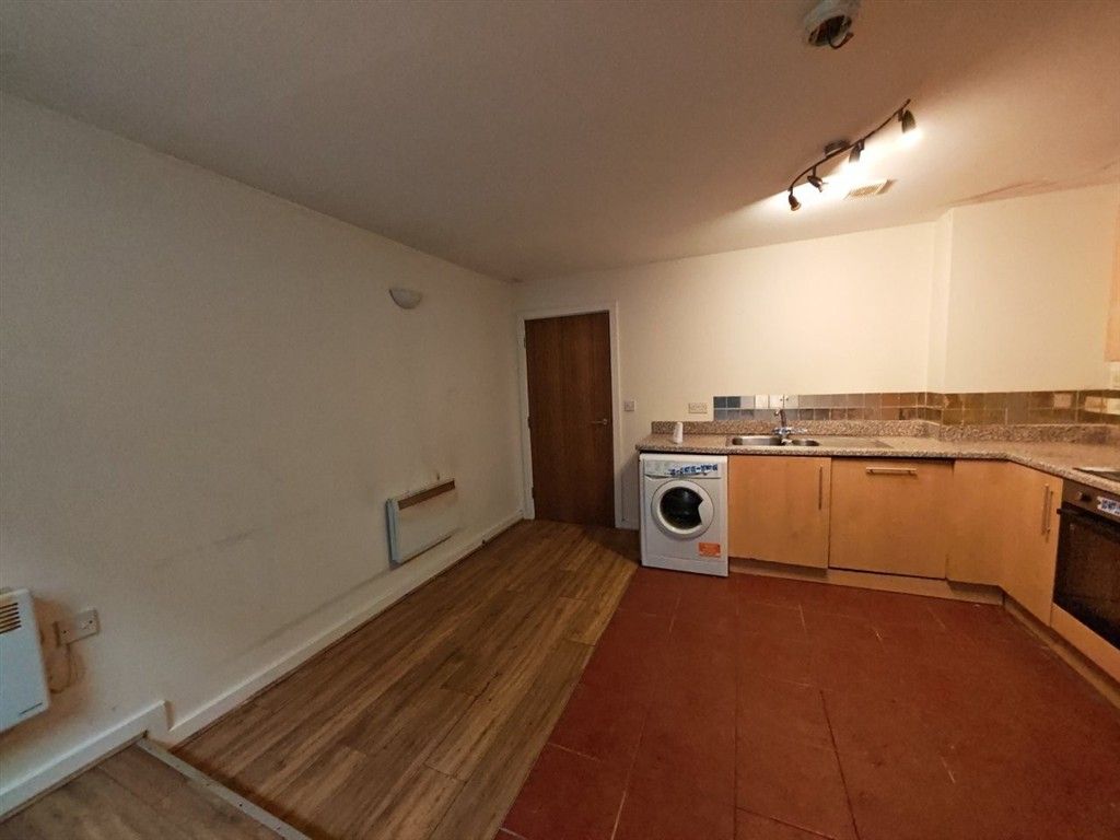 Property photo 3 of 7