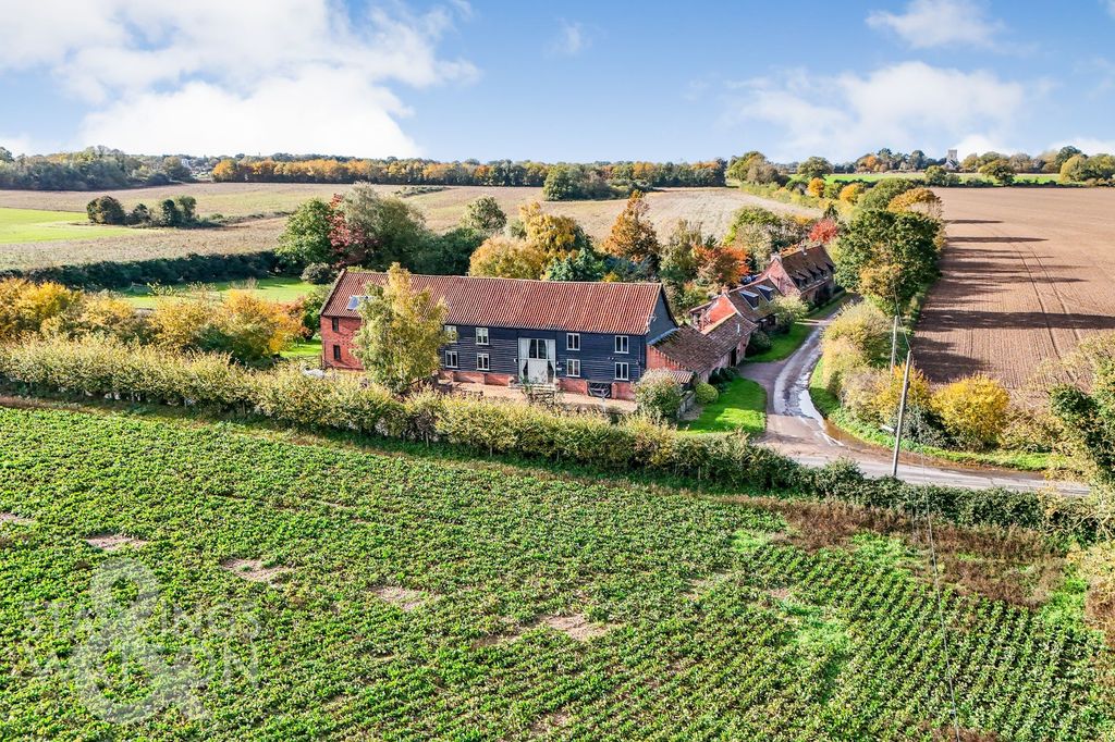 Property photo 1 of 29