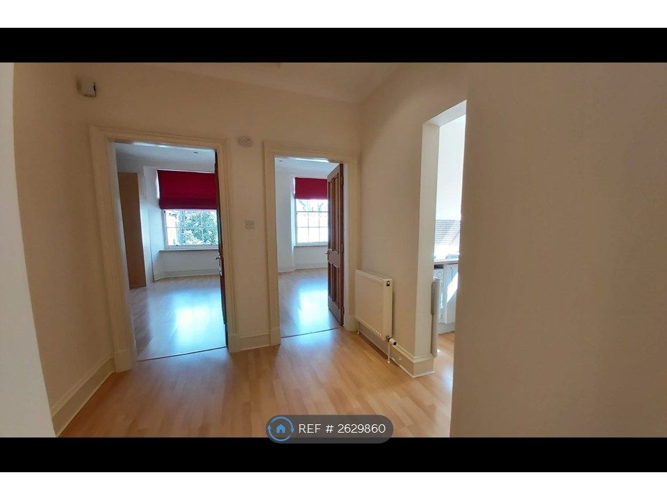 Property photo 3 of 14 Dining Area