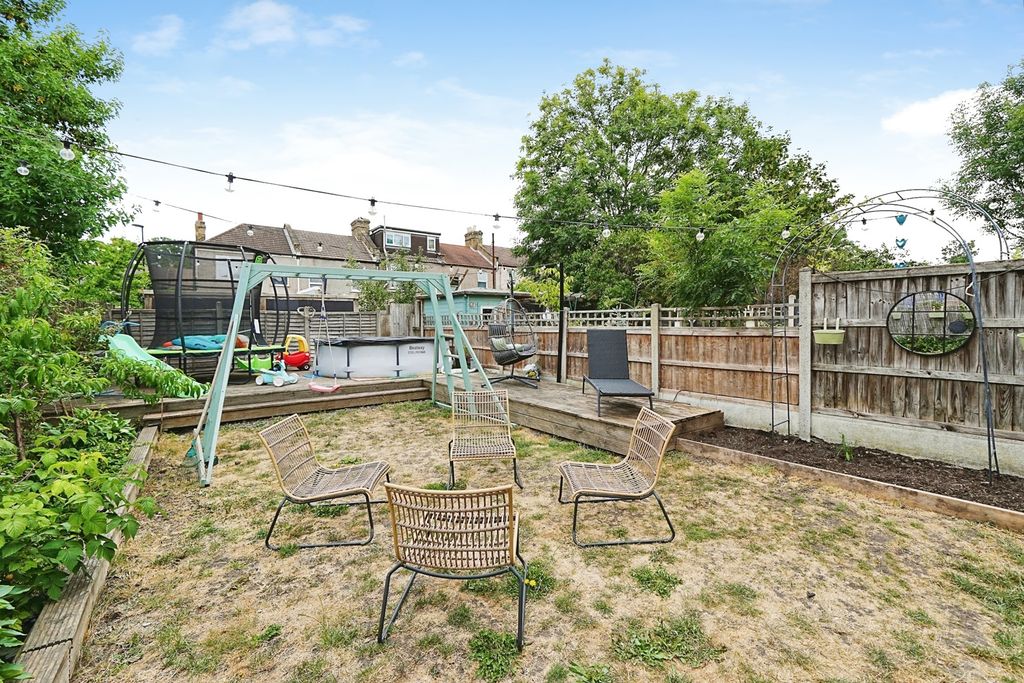 Property photo 3 of 12 Pbox-Img.Jpg