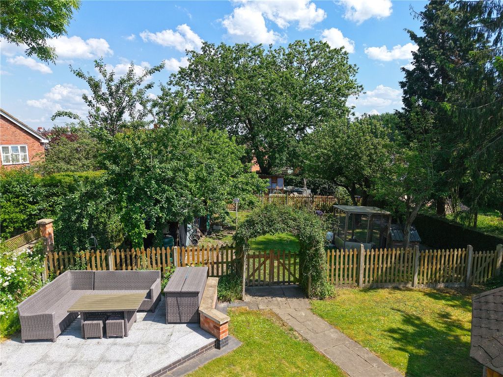 Property photo 2 of 23 Picture No. 27