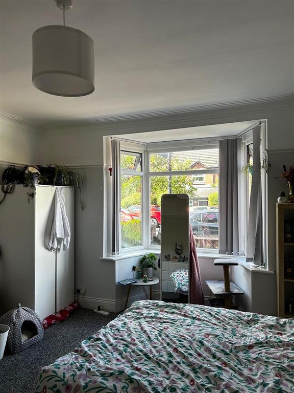 Property photo 2 of 9 18015156-F576-42d6-8041-6c227Bbd1c3c-1.Jpg