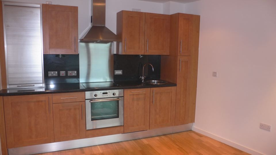 Property photo 2 of 9 Photograph 3