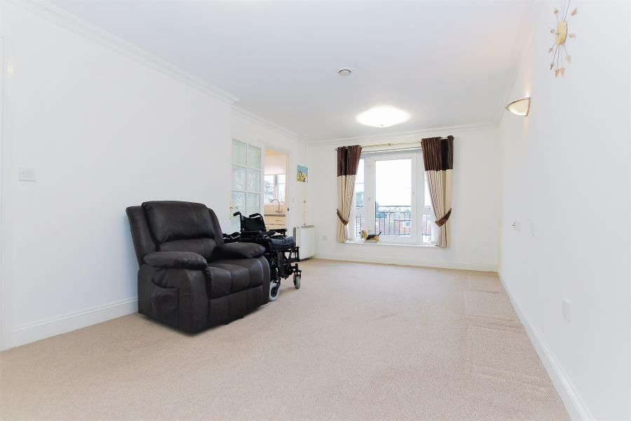 Property photo 2 of 6