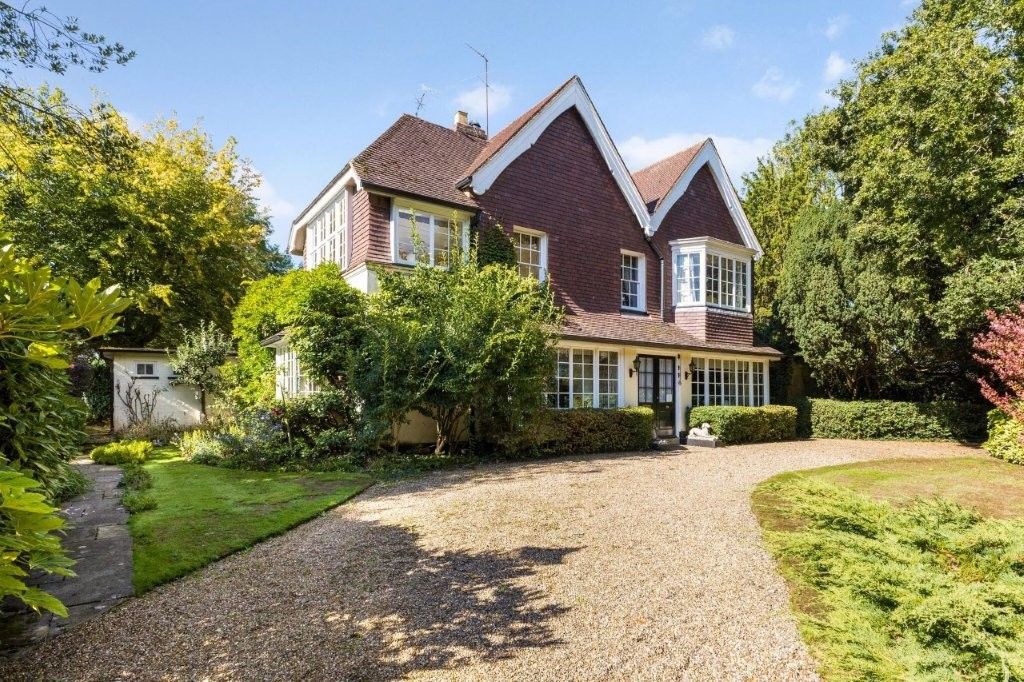 Property photo 1 of 18
