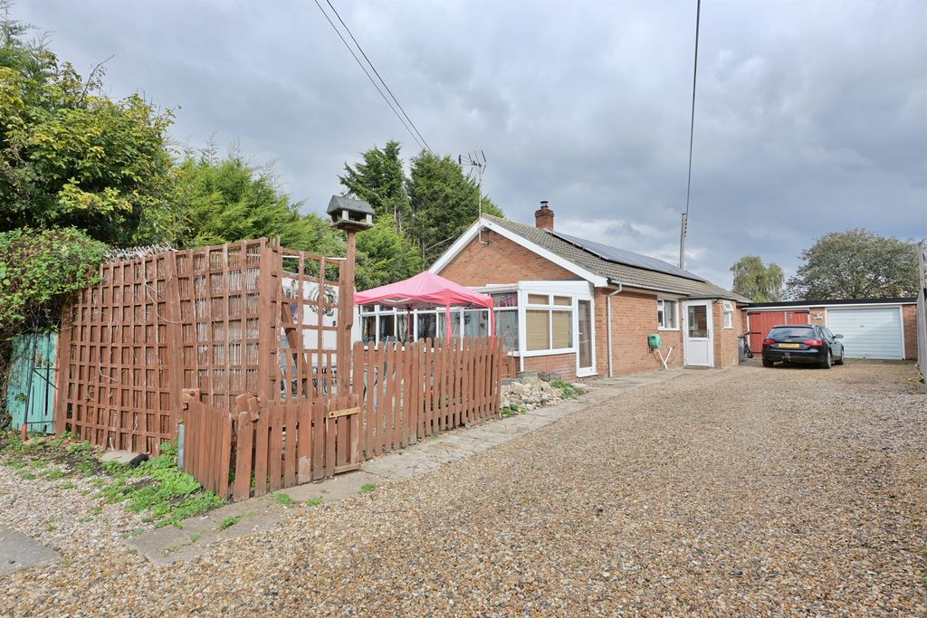 Property photo 1 of 16