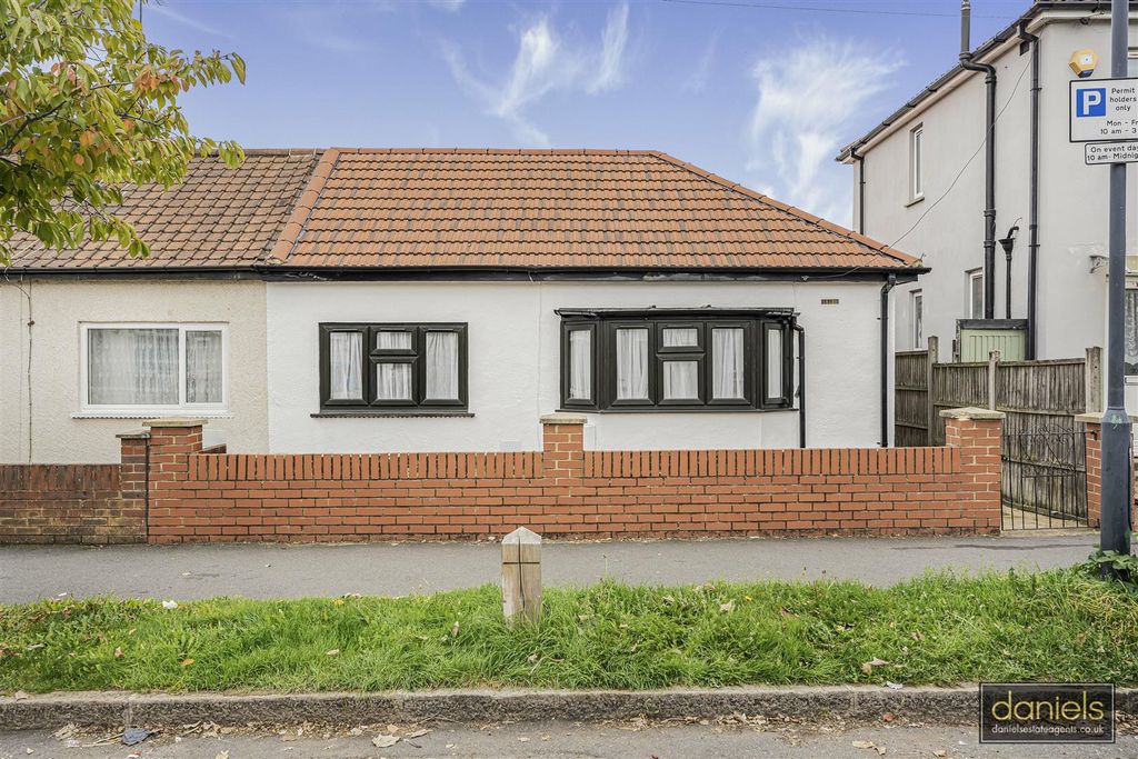 Property photo 1 of 13 8_65507_Watermarked.Jpg