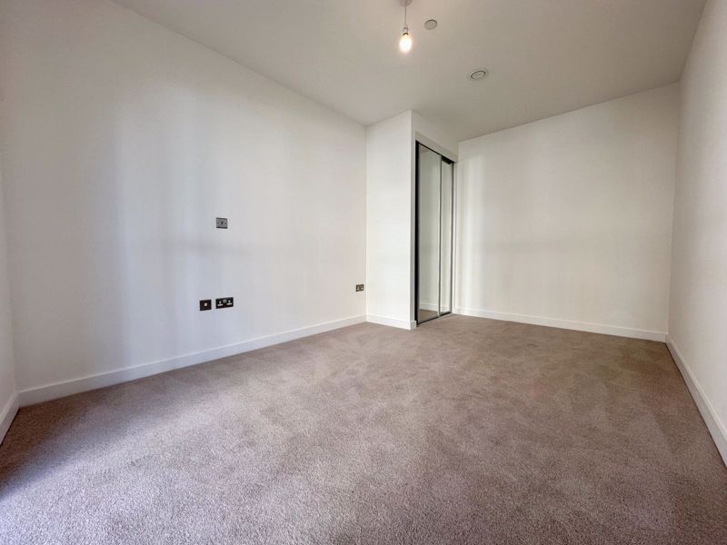 Property photo 3 of 7 Photo 4